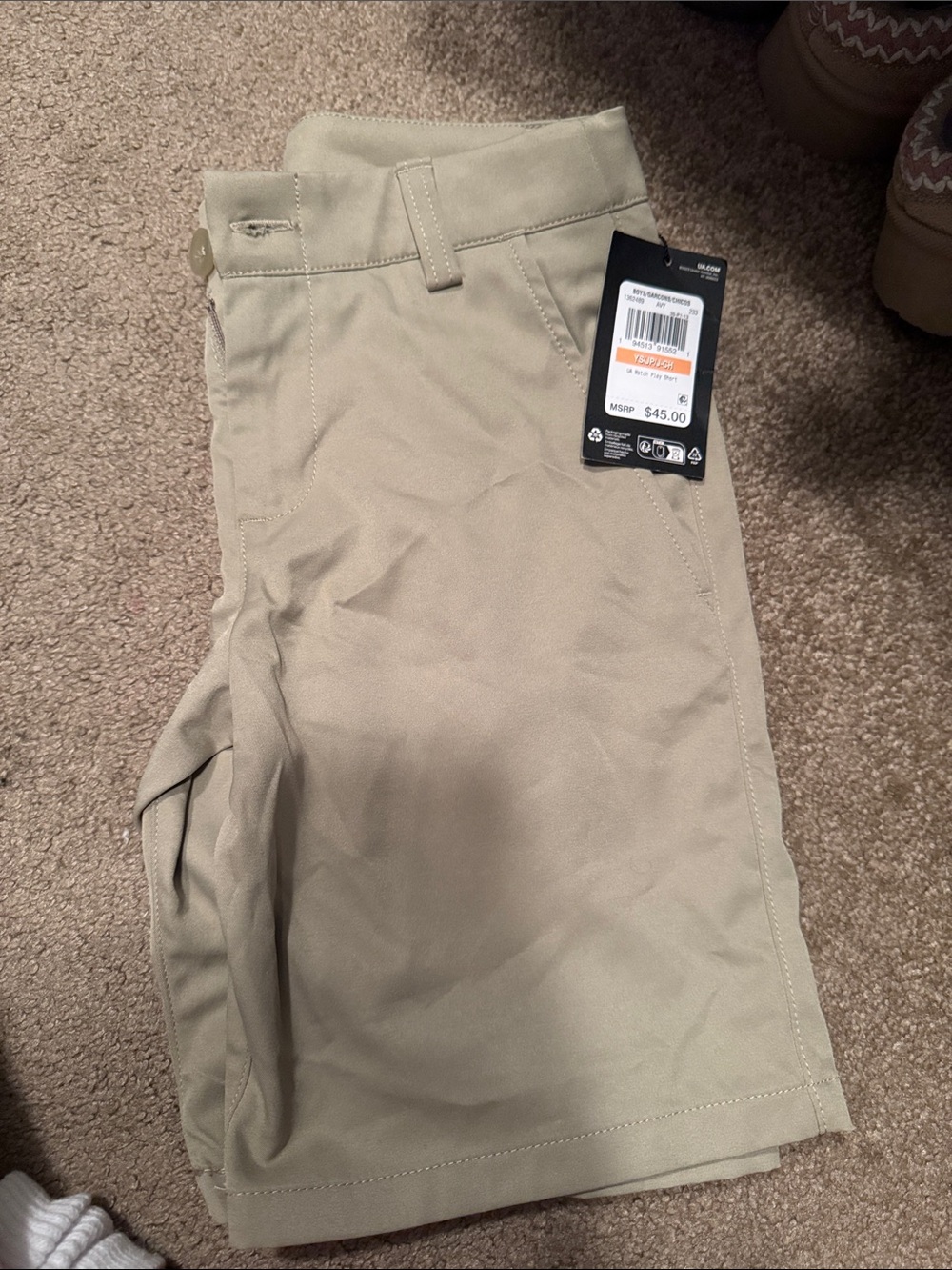 Boys under armour Khaki Casual shorts - Classic Fit youth small